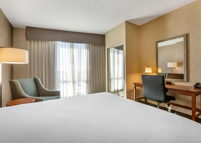 Hotel Drury Plaza Phoenix 4*