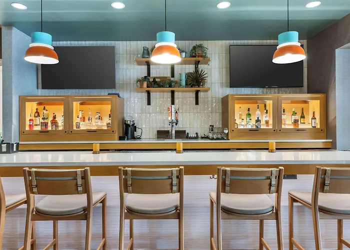 Drury Plaza Phoenix Hotel Tempe