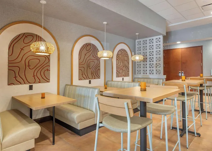 Drury Plaza Phoenix Hotel Tempe