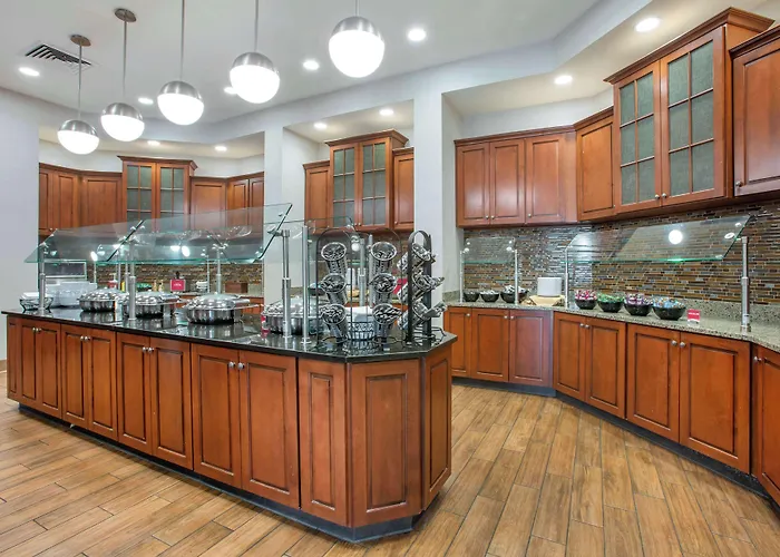 Drury Plaza Phoenix Hotel 4*